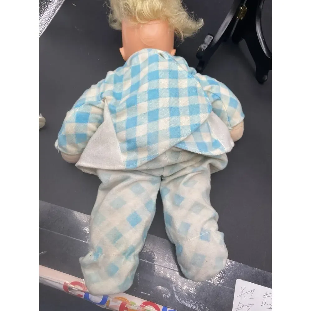 Vintage 1977 Ideal Little Baby Doll Read !!